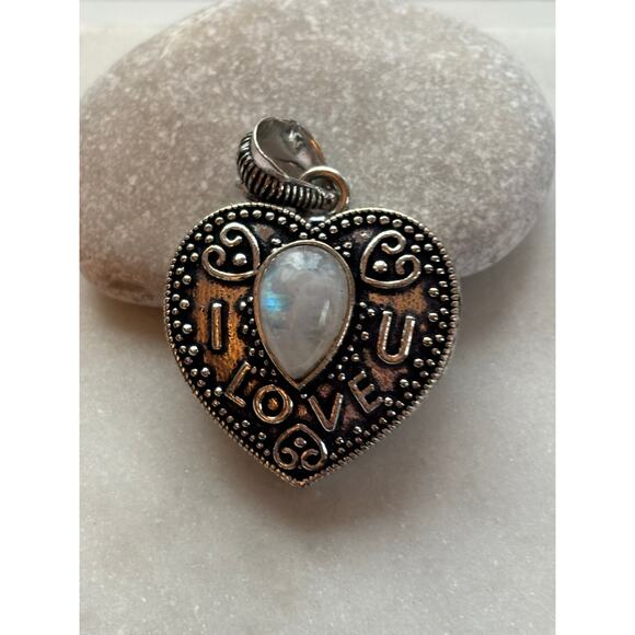10359 925 Silver Moonstone Heart Pendant - Picture 7 of 7